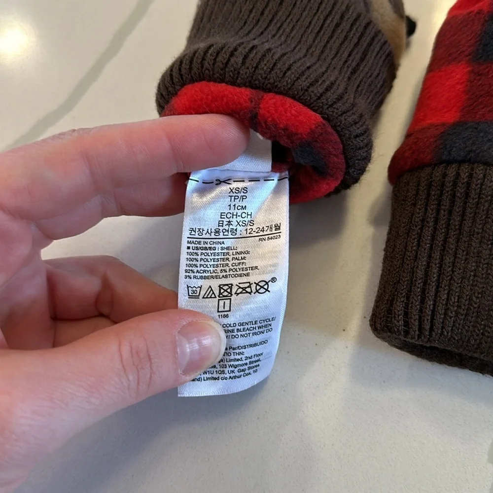 Gap baby bear paw mittens fleece lined size XS / S 12-24 months